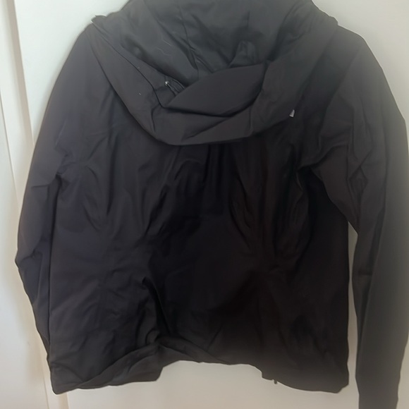 North face rain coat - Picture 3 of 3